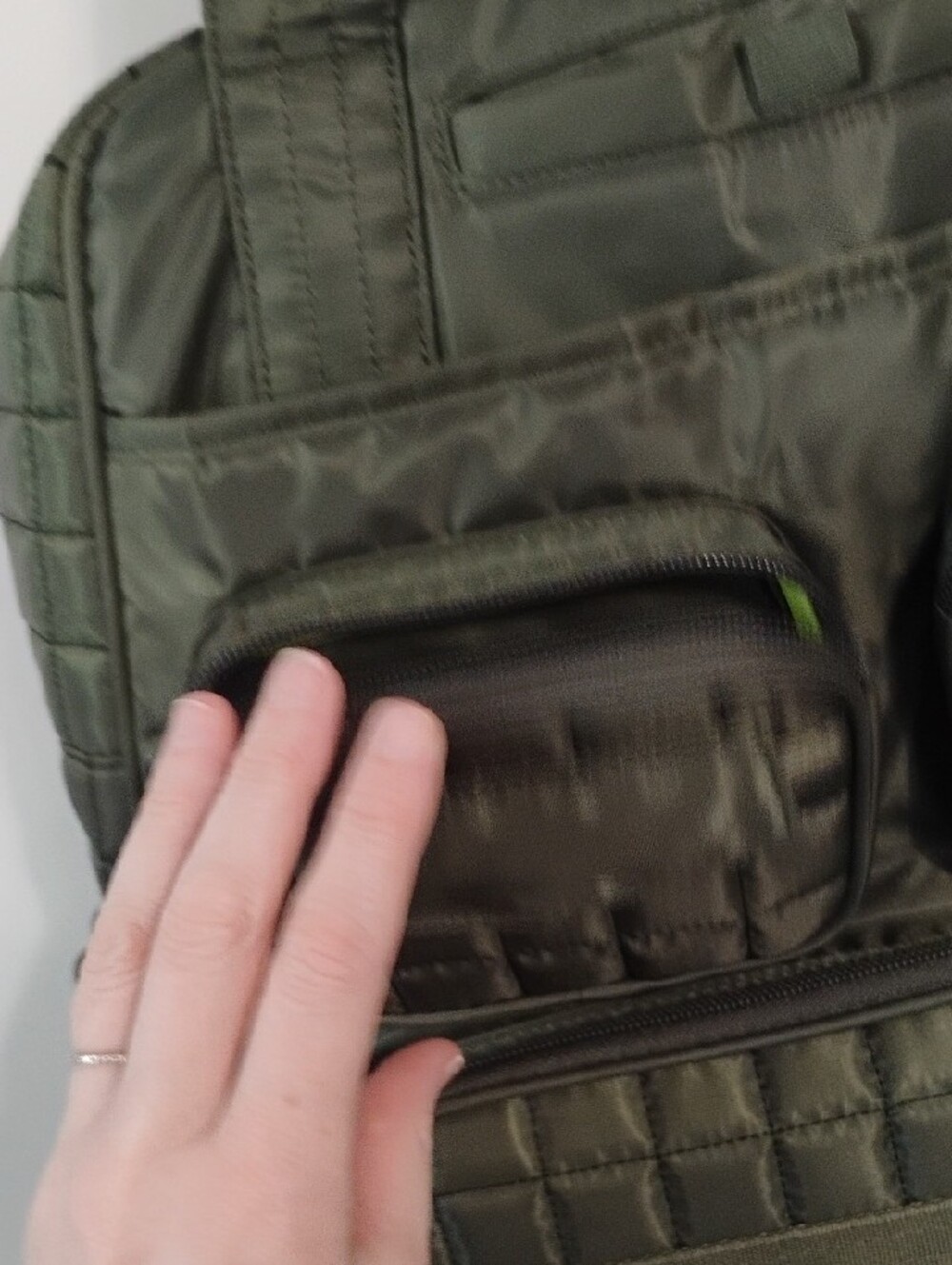 lug Olive Green Puddle Jumper Bag - Picture 4 of 11